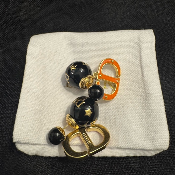 Dior Orange CD Gold Star Earrings - Picture 1 of 7